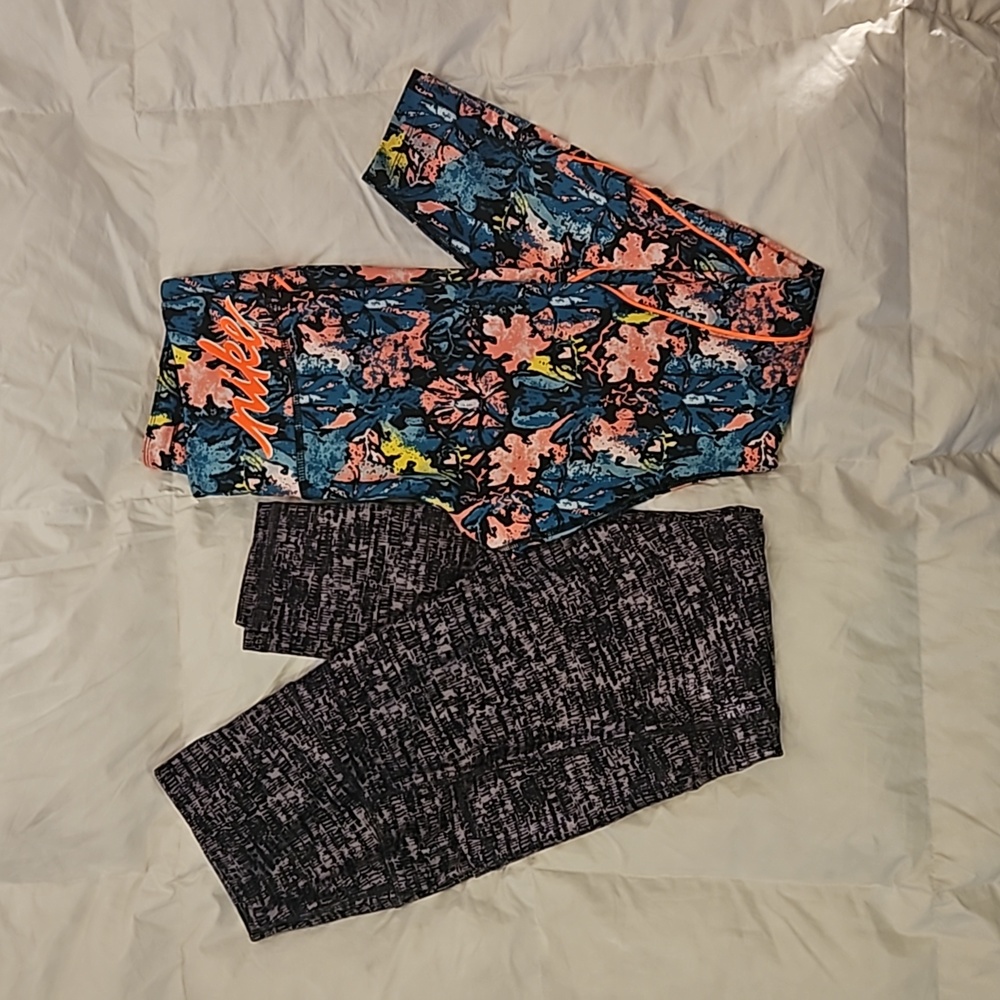 2 pairs womens yoga pants sz Med